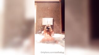 Stefanie Gurzanski Nude Bathtub Porn Video Leaked