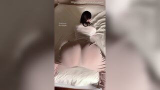 Xxapple Wearing Tight Cloths Playing With Big Booty Cheeks Onlyfans Video