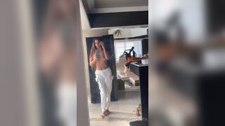 Poonampandeytv Topless Hottie Shows Her Tits Leaked OnlyFans Video