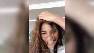 Poonam Pandey Nasty Indian Sexy Dance Teasing OnlyFans Leaked Video