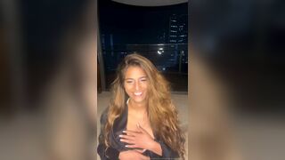 Poonam Pandey Big Tity Indian Chatting to Her Fans in Nightdress Onlyfans Video