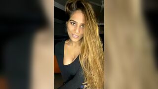 Poonam Pandey Shy Indian Chatting to Her Fans in Live Onlyfans Video