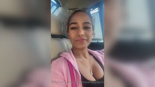 Poonam Pandey Talking to Her Fans While in Car Onlyfans Video