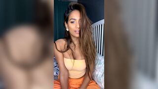 Poonam Pandey Pretty Slut Dirty Talks Leaked OnlyFans Video