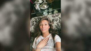 Poonam Pandey Shy Indain Babe Showing Her Tits to Her Fans Onlyfans Video