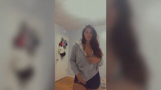 Alissa Cienfuegos Young Babe Boob Slip While Changing Her Cloths Video