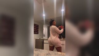 BBW Ebony Twerking And Shaking But Cheeks Leaked Video