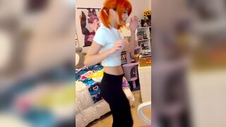 Emiru Naughty Red Head Exposed Her Sexy Figure While on Live Stream Video