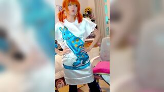 Emiru Naughty Red Head Exposed Her Sexy Figure While on Live Stream Video