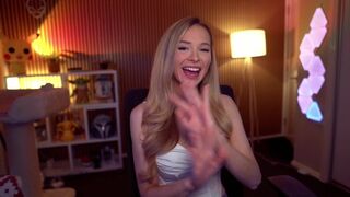 Bebahan Hot Blondie Reactions To Porn Clips Leaked Video