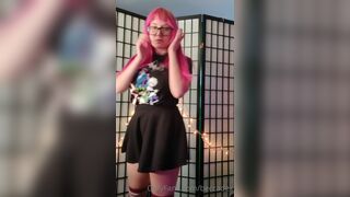 Beccadex Pink Hair Baby Shaking Fat ASs Video