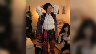 Three Twitch Streamers Trying on New Cosplays Video