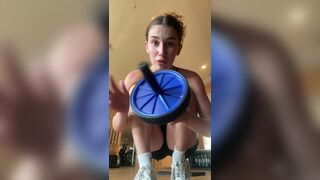 Sydneyvmayy Cute OnlyFans Model Teasing In The Gym Leaked Tape