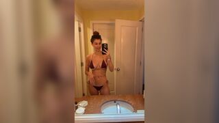 Sydneyvmayy Hot OnlyFans Model Teasing While Wearing Bikini Video