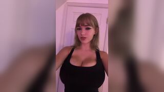 Big Titty Beauty Showing Her Sexy Figure While Doing Tiktok Video