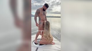 Karlyane Menezes sucking his friend in the outdoor speedboat