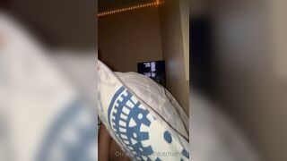 Dutchxthin Thrilled GF Throating Big Cock Under the Blanket OnlyFans Video