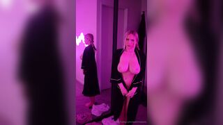 Wettmelons Curvy Hottie Shaking Her Amazing Tits OnlyFans Video