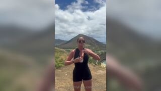 Splatxo Love to Showing Off her Massive Tits at Outdoor Onlyfans Video