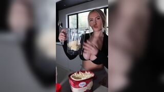 Wettmelons Exposed Her Bouncy Boobs While Making Food Video