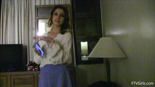 Kristen Nina Thot Fingering Shaved Pussy Public Video