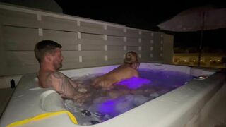 Sexy Girlfriend Having Pasionate Sex In Hot Bathtub Video