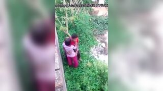 Filmed neighbor lovers secretly fucking under the guise of wall compound
 Indian Video