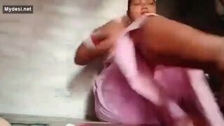 Dehati Bhabhi made her own masturbation video by opening petticoat
 Indian Video