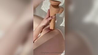 Alexiaxrae Sucking Her Dildo And Puts Inside Tight Pussy In Bathtub Onlyfans Video
