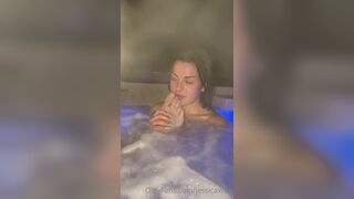 Jessicaxrae Sucking Bfs Toes In Hot Tub Onlyfans Video