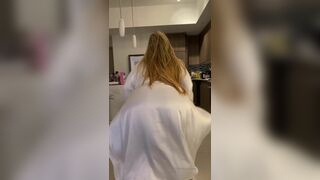 Maria Gjieli Teasing Her Massive Booty Leaked Onlyfans Video