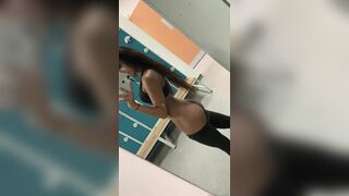 Nursh Takes Off her Gym Pants and Shows her Natural Booty in Mirror Onlyfans Video