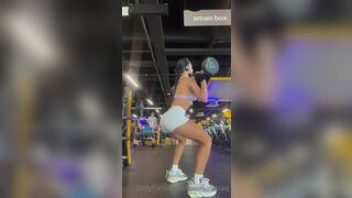 Malejandraq Exposed her Booty While Doing Workout Onlyfans Video