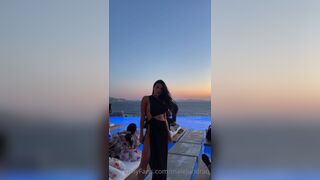 Malejandraq Exposed Herself Wearing Sexy Dress On The Beach Onlyfans Video