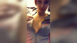 Cincinbear Horny Slut Teasing With Her Tits OnlyFans Video