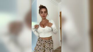 Sofia_bevarly Cute Babe Strip Tease And Touching Boobs OnlyFans Video