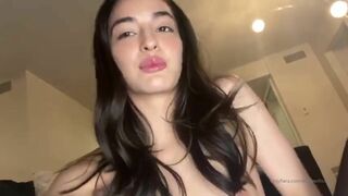 Emilywillisxxx Teases Nipples And Rubbing Nasty Cunt Onlyfans Video
