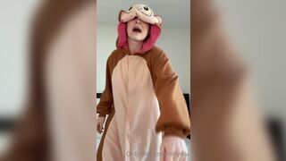 OnlyIsla Funny Dance And Shows Big Boobs Cosplay Onlyfans Video