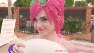Amouranth Teases Her Juicy Ass And Big Tits By The Pool Wearing Bikini Video