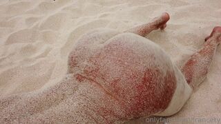 Francety Bends Over on Beach and Twerking Booty While Naked Onlyfans Video