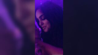 Francety Kissing Girlfriend In The Night Club Onlyfans Video