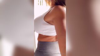 Francety Shows her Puffy Tits and Booty in Gym Pant While Doing Workout Onlyfans Video