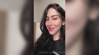 Gummies15 Naughty Talking to her Fans in Live Onlyfans Video