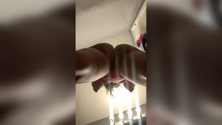 Bridale22 Twerking Thick Ass And Touching Pussy On Mini Bikini OnlyFans Video