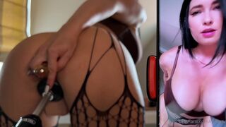 RaileyTV Stretches Pussy By Fuck Machine While Puts A Dildo In Ass OnlyFans Video
