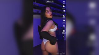 Andyytok Nipple Slip and Shows her Big Butt in Hot College Uniform Video