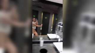 AndyyTok Shows Curvy Ass And Tits In The Gym Washroom Video