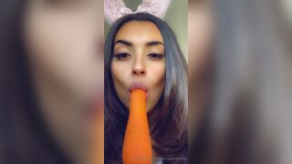 Jessicadouglas69 Naughty Baby Enjoy Sucking a Dildo on Cam Onlyfans Video
