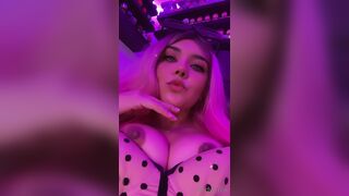 Andyytok Shows Her Horny Nipples And Teasing Video