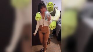 Andyytok Shows Her Nude Ass Using Snap Filters Video